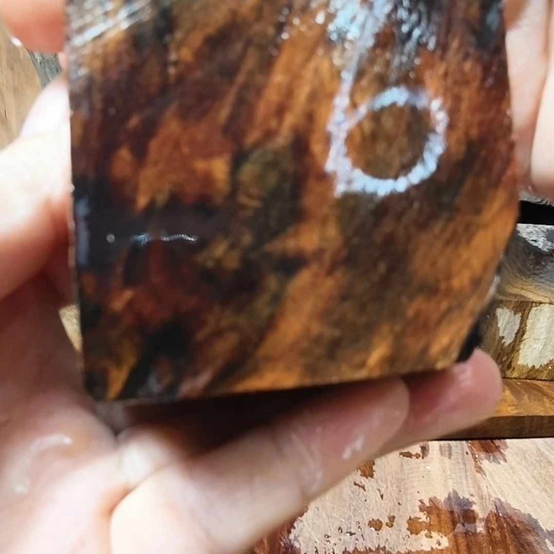 三***木红酸枝木类大红酸枝木料