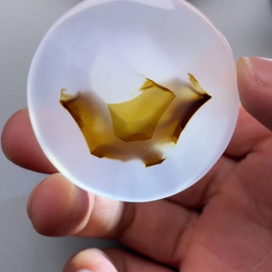 玛瑙/玉髓颈饰未镶嵌墨**心