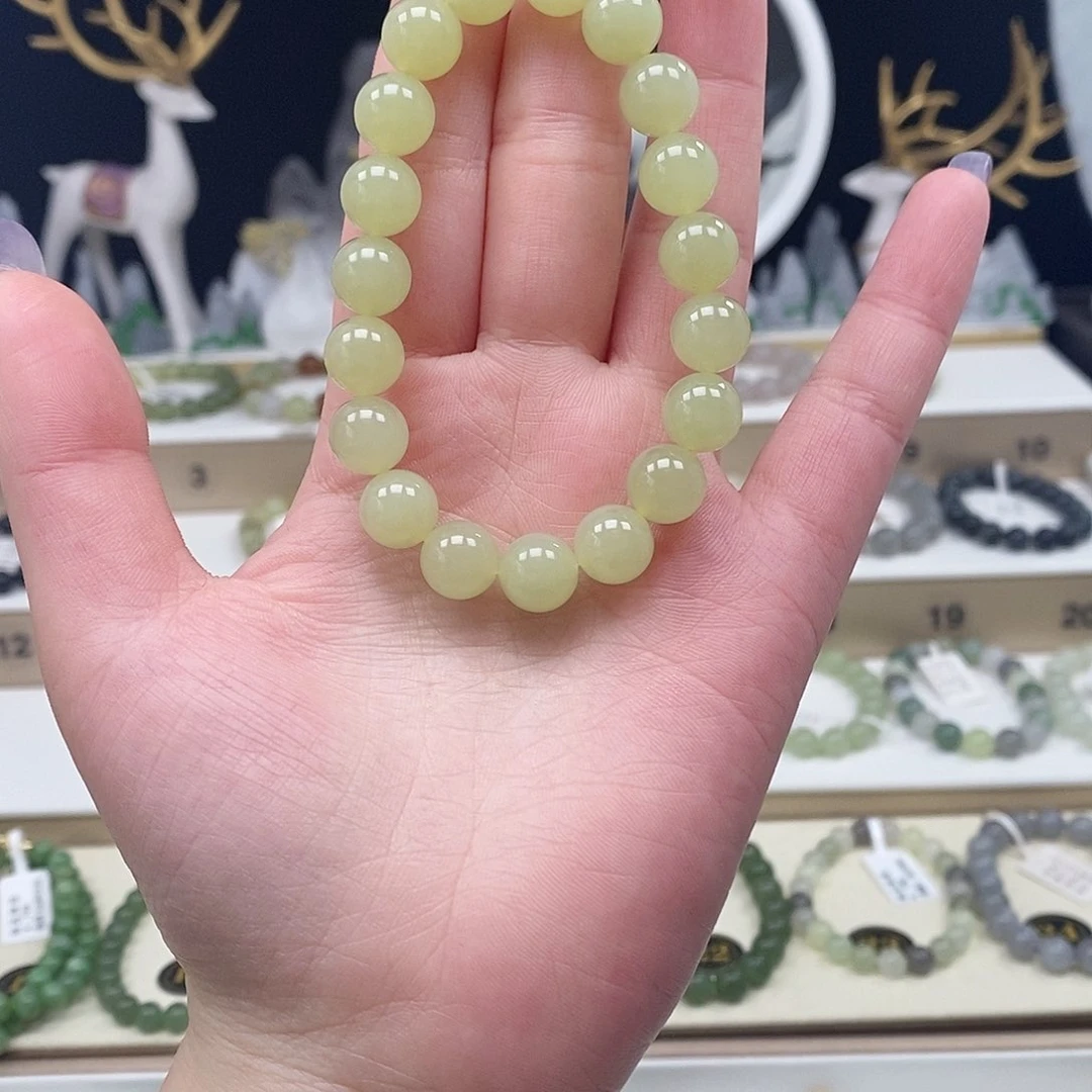 未镶嵌手链和田玉青****。