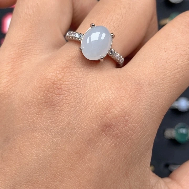 翡翠未镶嵌戒指戒指