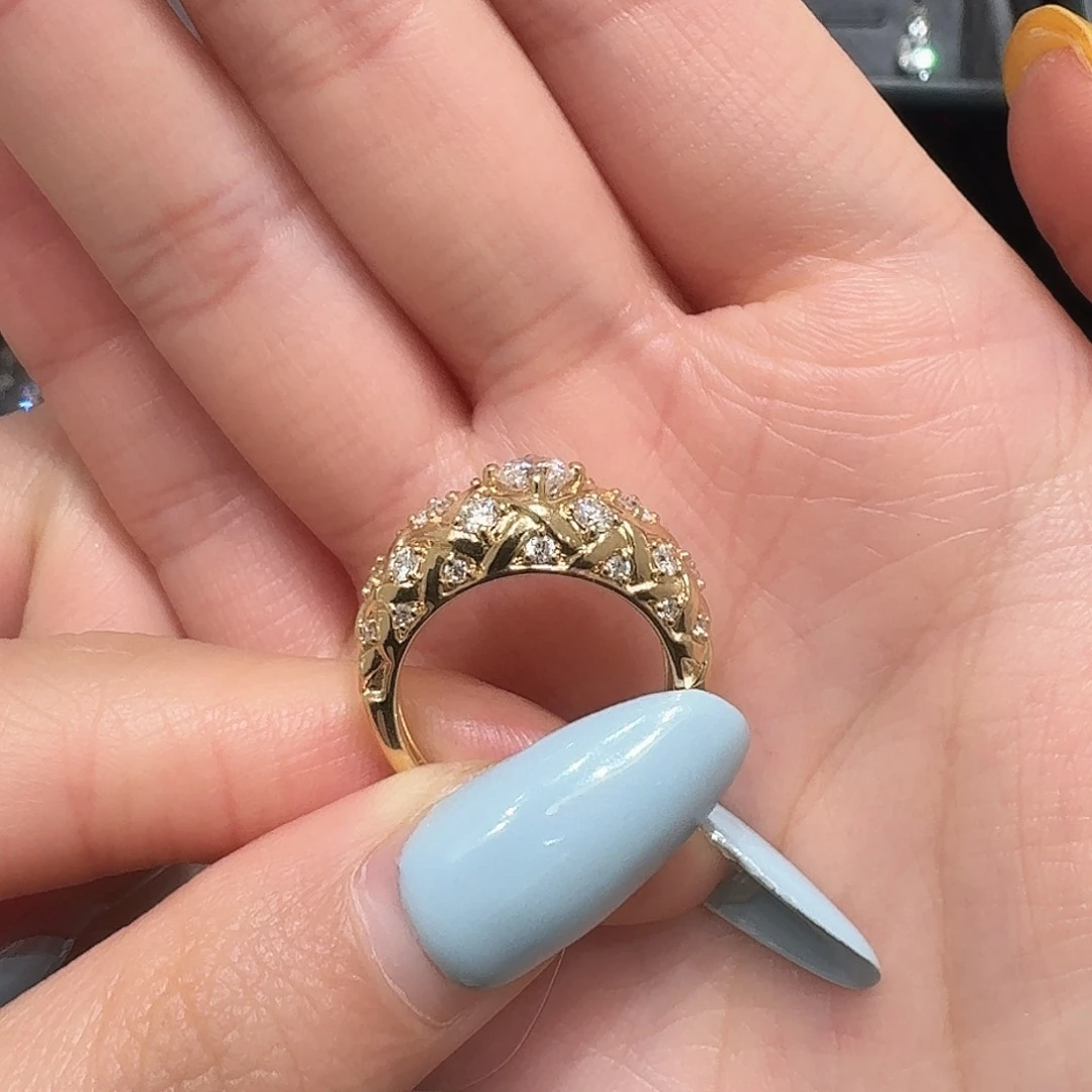 18K金镶嵌合成钻石