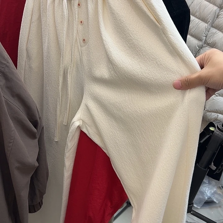 今天新款 很美的白色裤子 M