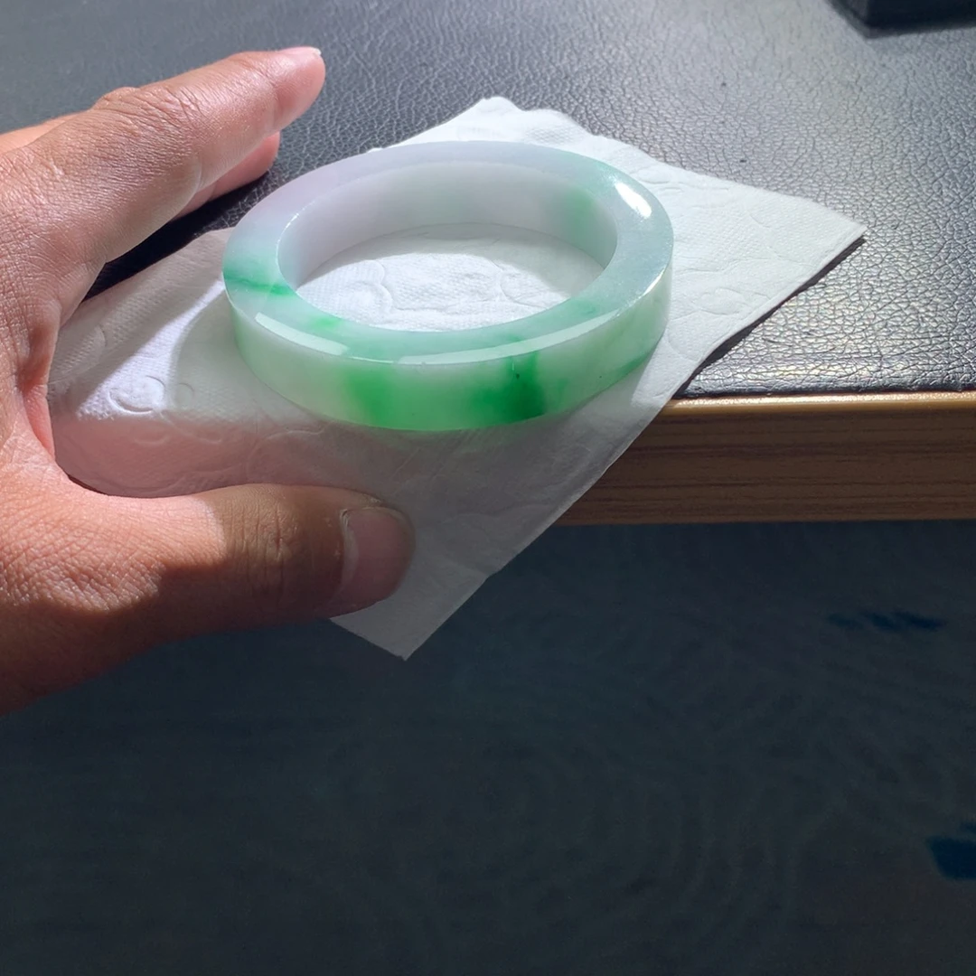 远***谷定制翡翠未镶嵌翡翠手镯