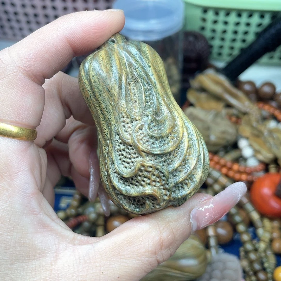 维腊木（绿檀）无事牌