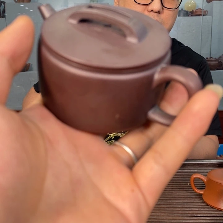 茶壶紫砂大大小和不一样大小之两