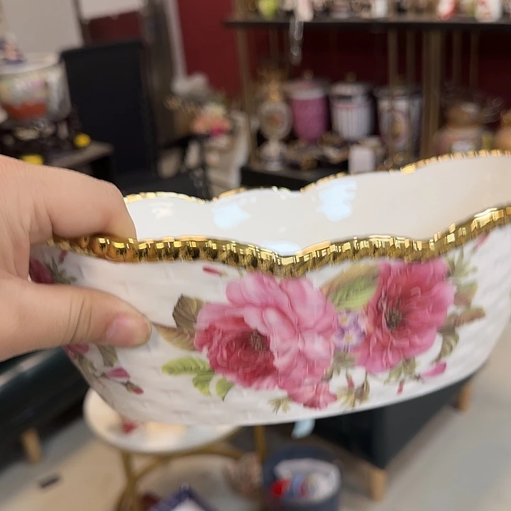 鹿与海陶瓷有限公司