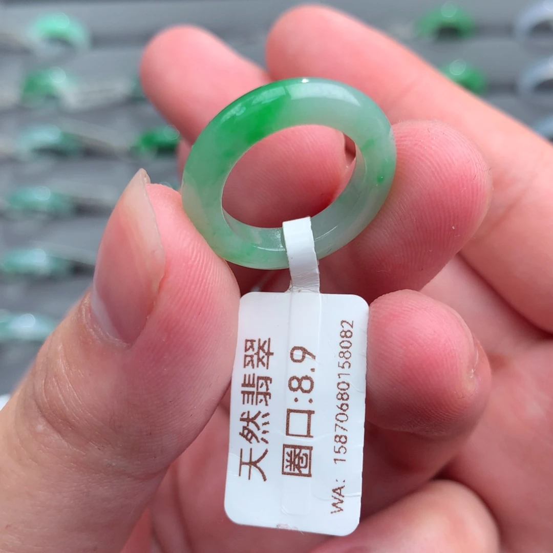 翡翠戒指未镶嵌乐****哈天然