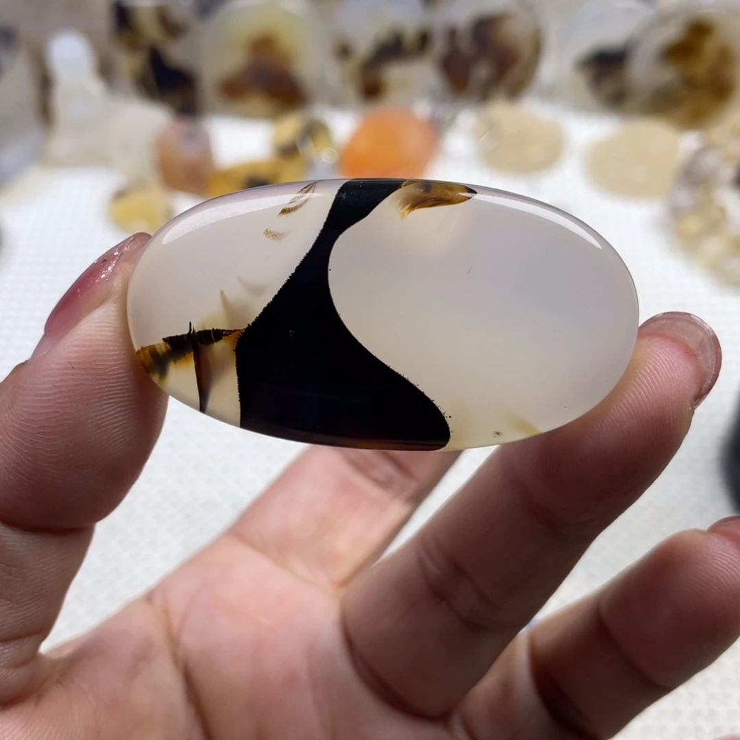 玛瑙/玉髓未镶嵌颈饰