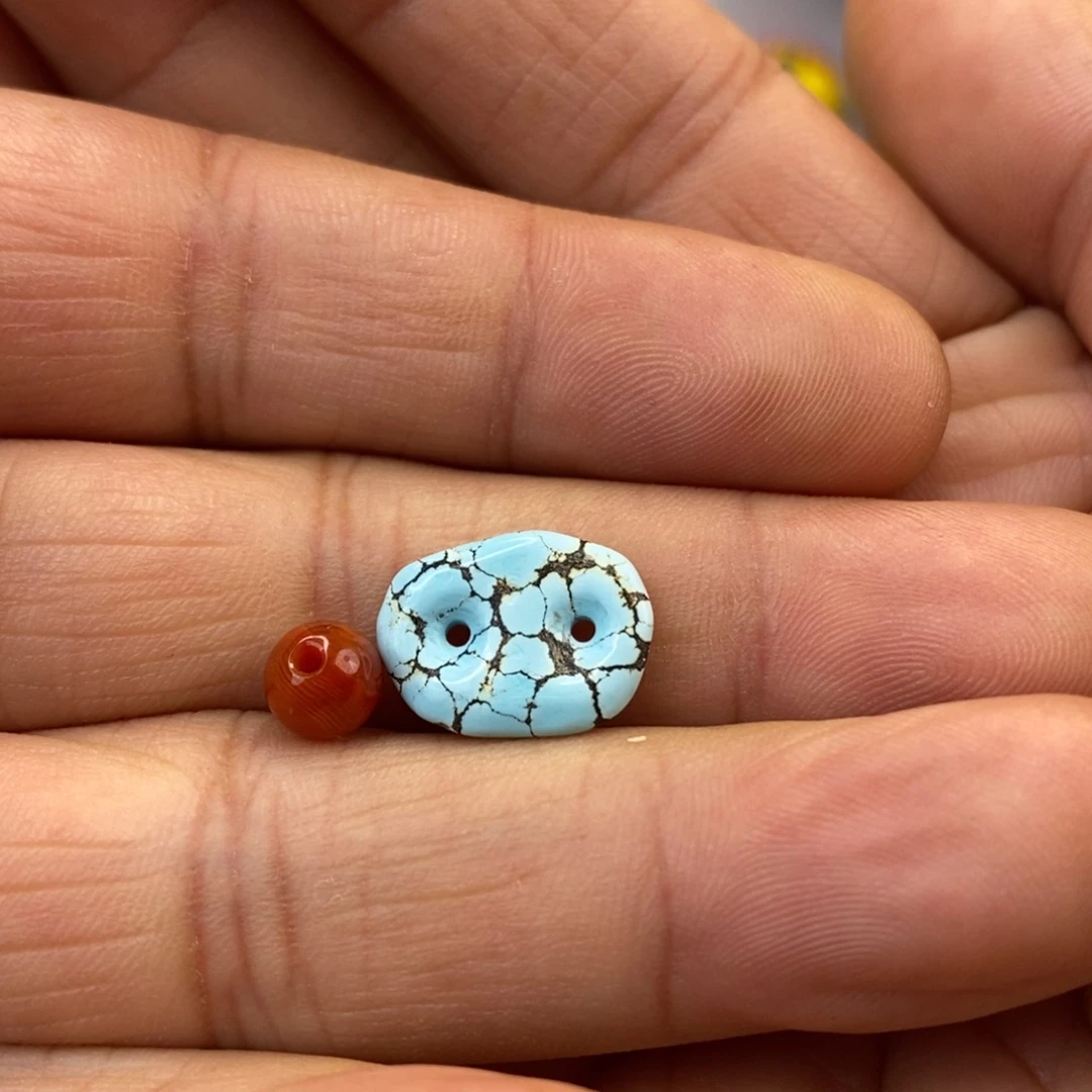 南红玛瑙未镶嵌珠宝奇石