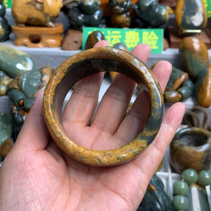 岫岩河磨玉（透闪石质玉）手把件未镶嵌唯**蚀