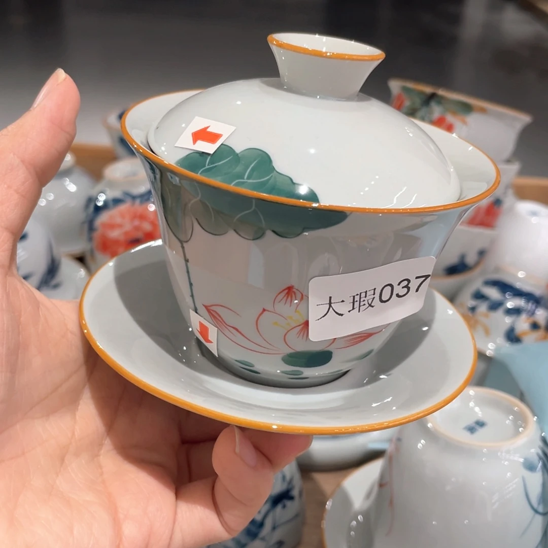 釉下手绘茶具微瑕