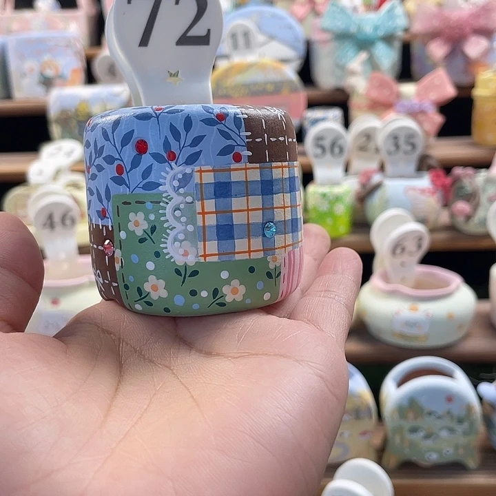 72…….手工手绘花盆