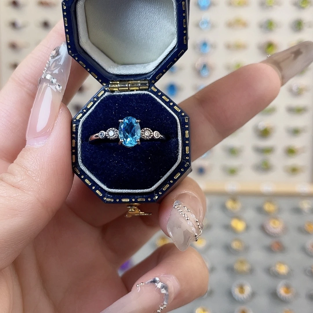 托帕石银S925镶嵌戒指三石款戒指