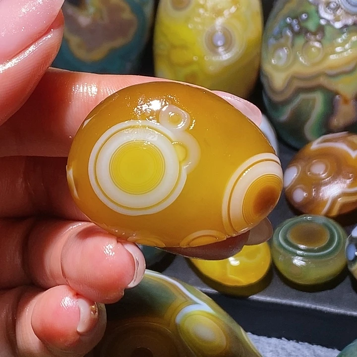 玛瑙/玉髓未镶嵌珠宝奇石39