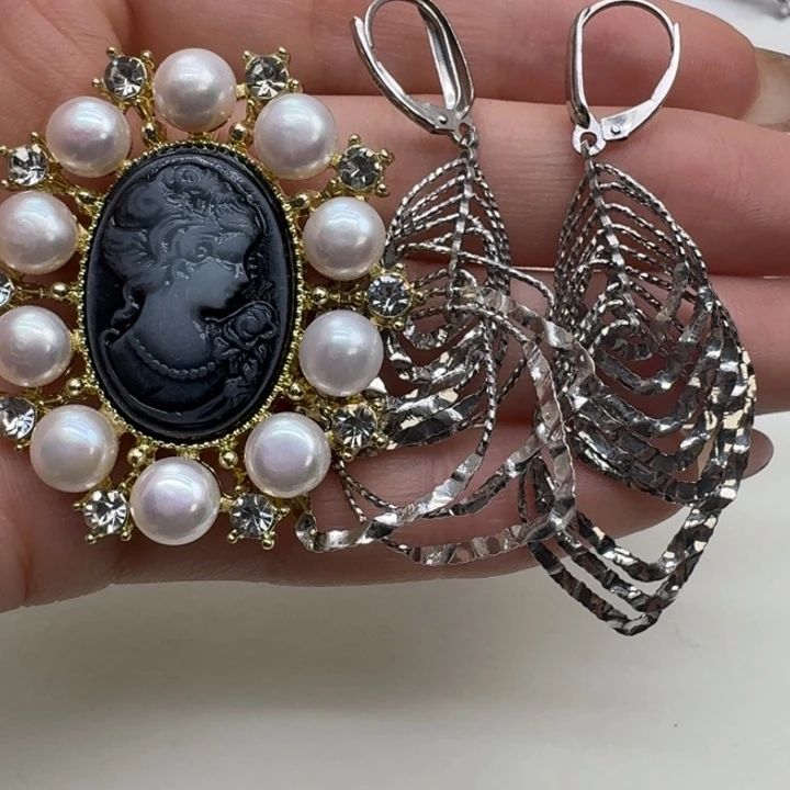 未镶嵌淡水珍珠耳饰