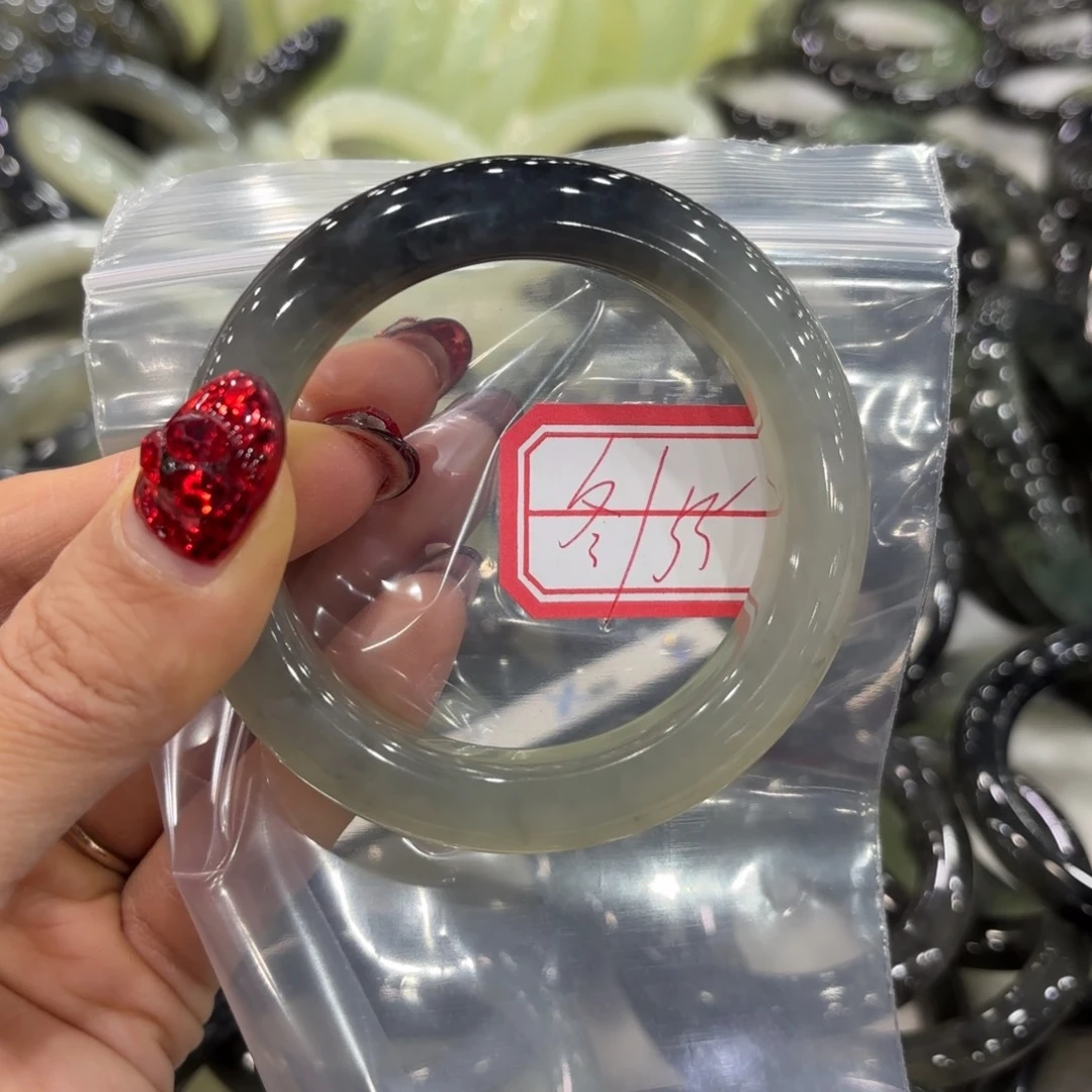 蛇纹石玉手镯未镶嵌冬*