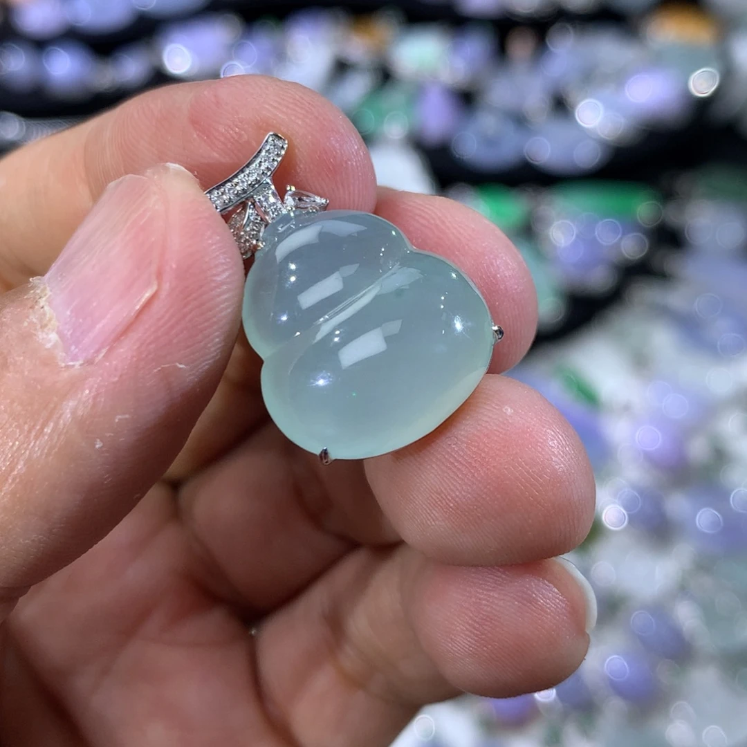 翡翠18K金镶嵌吊坠(不含链)