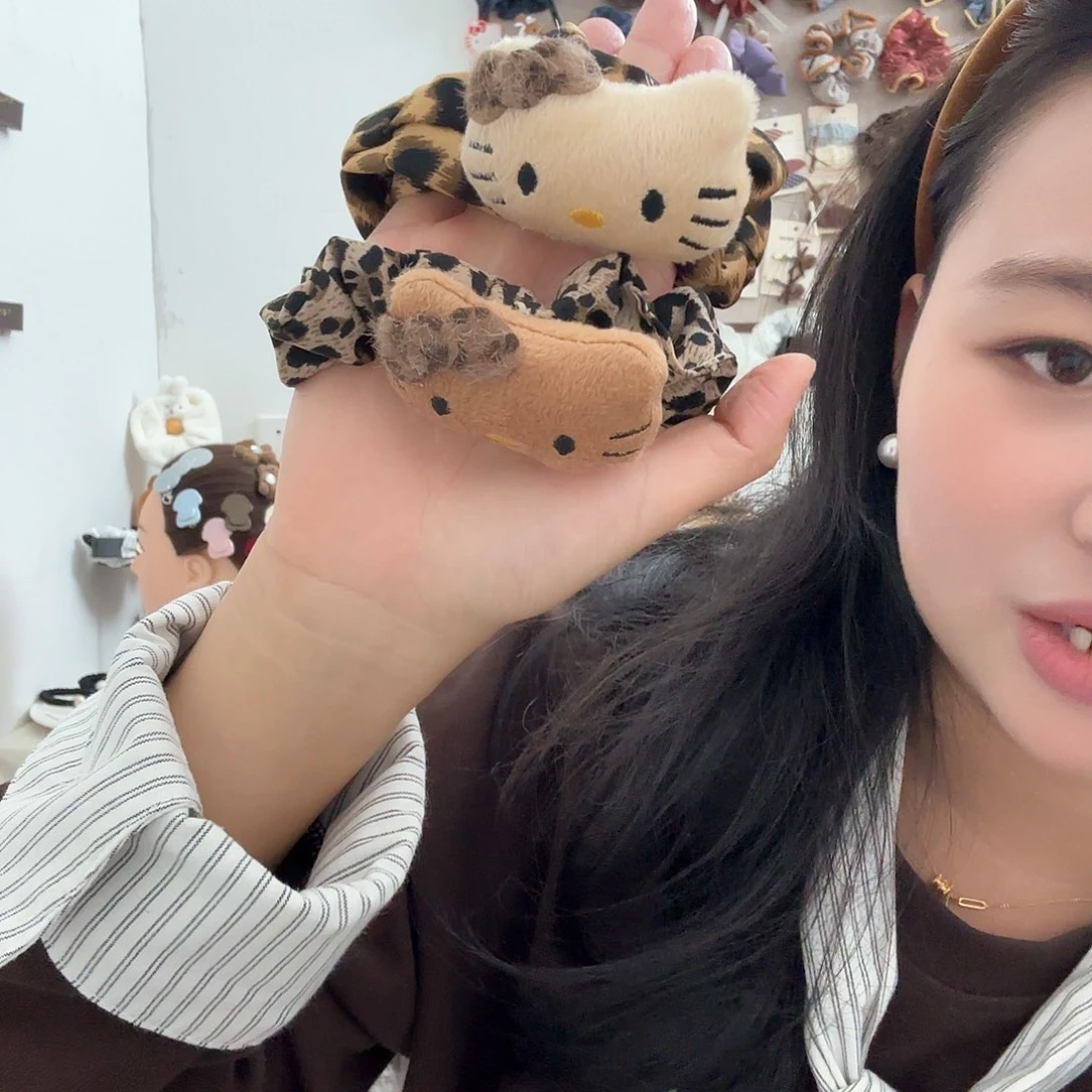 布艺铁合金发两个给