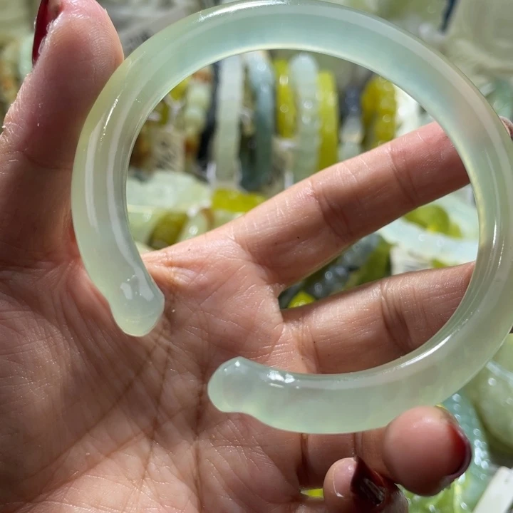 岫玉未镶嵌手镯64