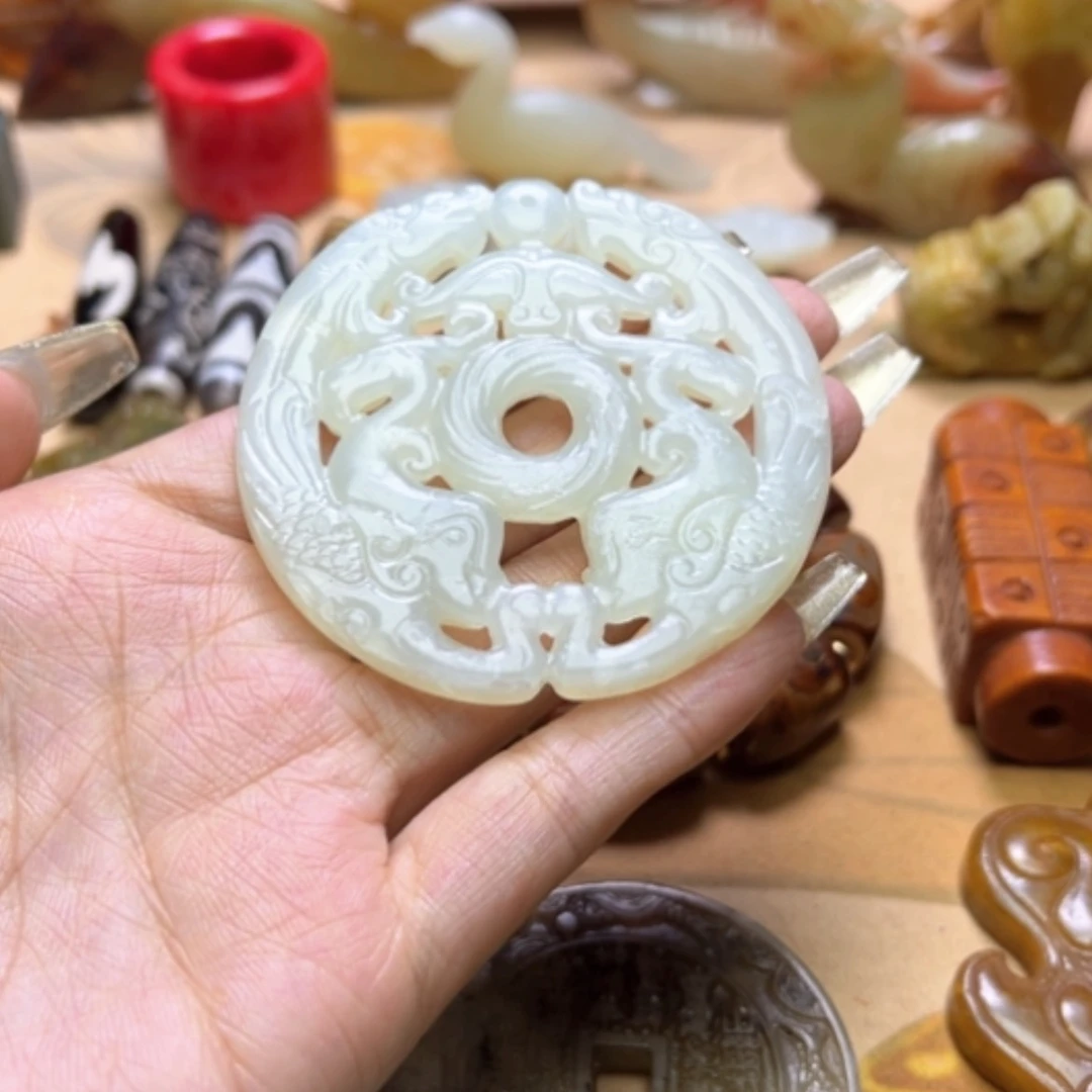 【闪购商品】蛇纹石玉颈饰未镶嵌