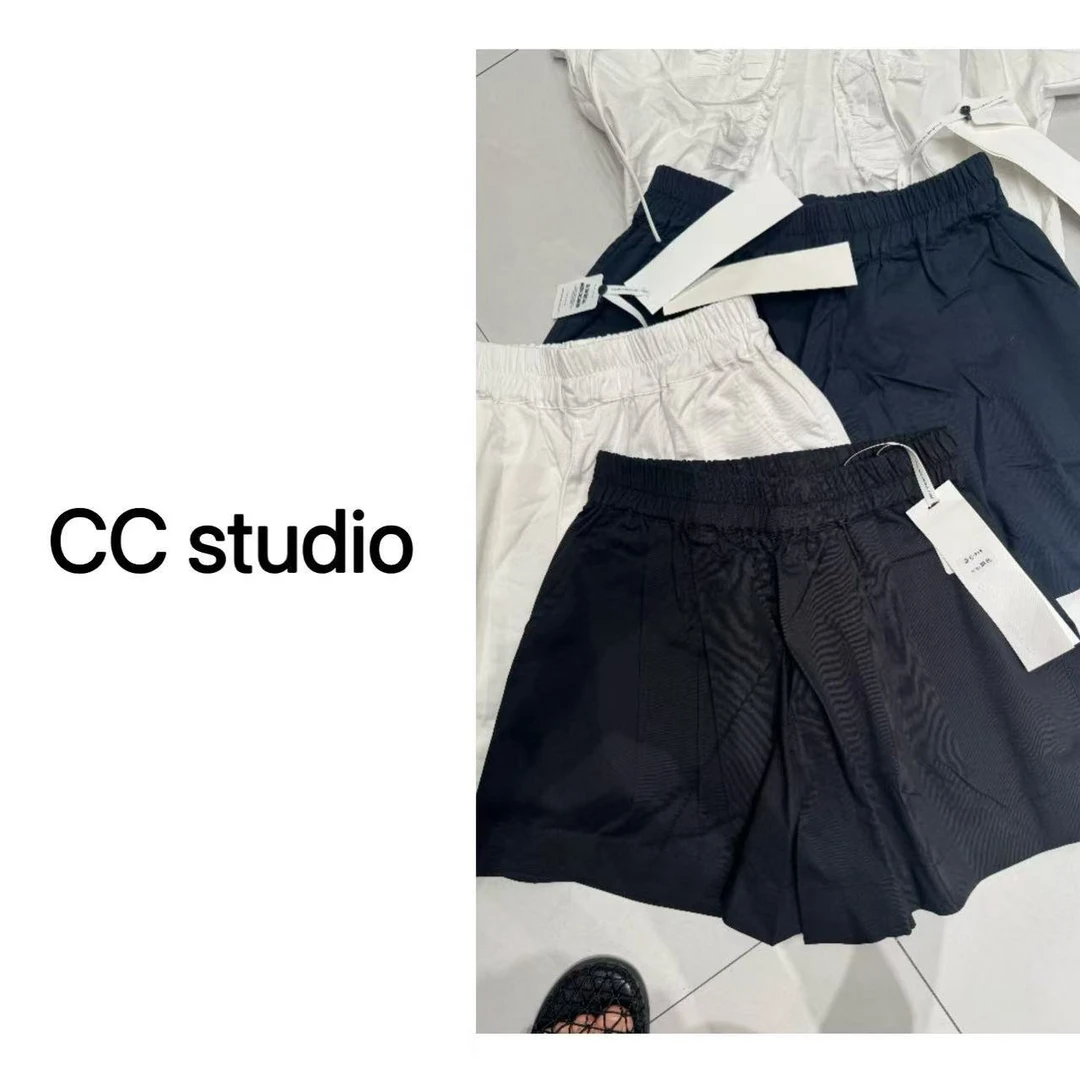 CC.studio韩系显瘦松紧腰短裤