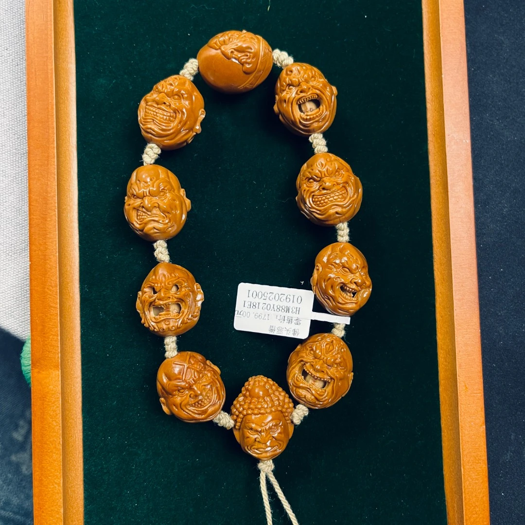 盲盒  橄榄核核雕