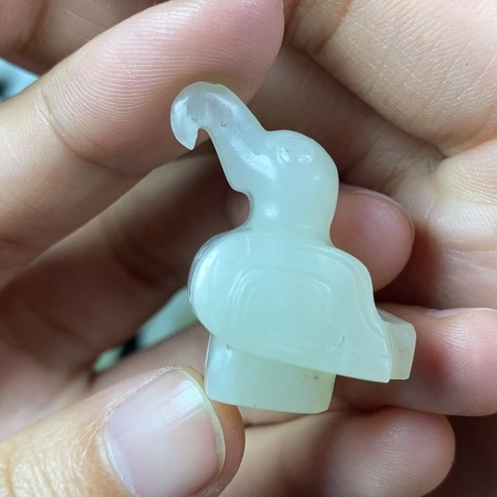 未镶嵌和田玉摆件