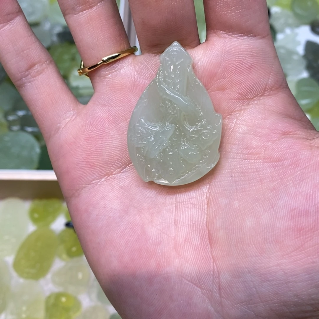 岫玉未镶嵌吊坠(不含链)