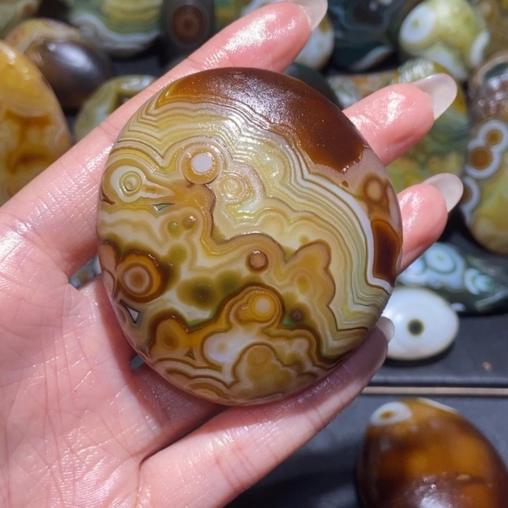 【闪购商品】未镶嵌玛瑙/玉髓珠宝奇石o o