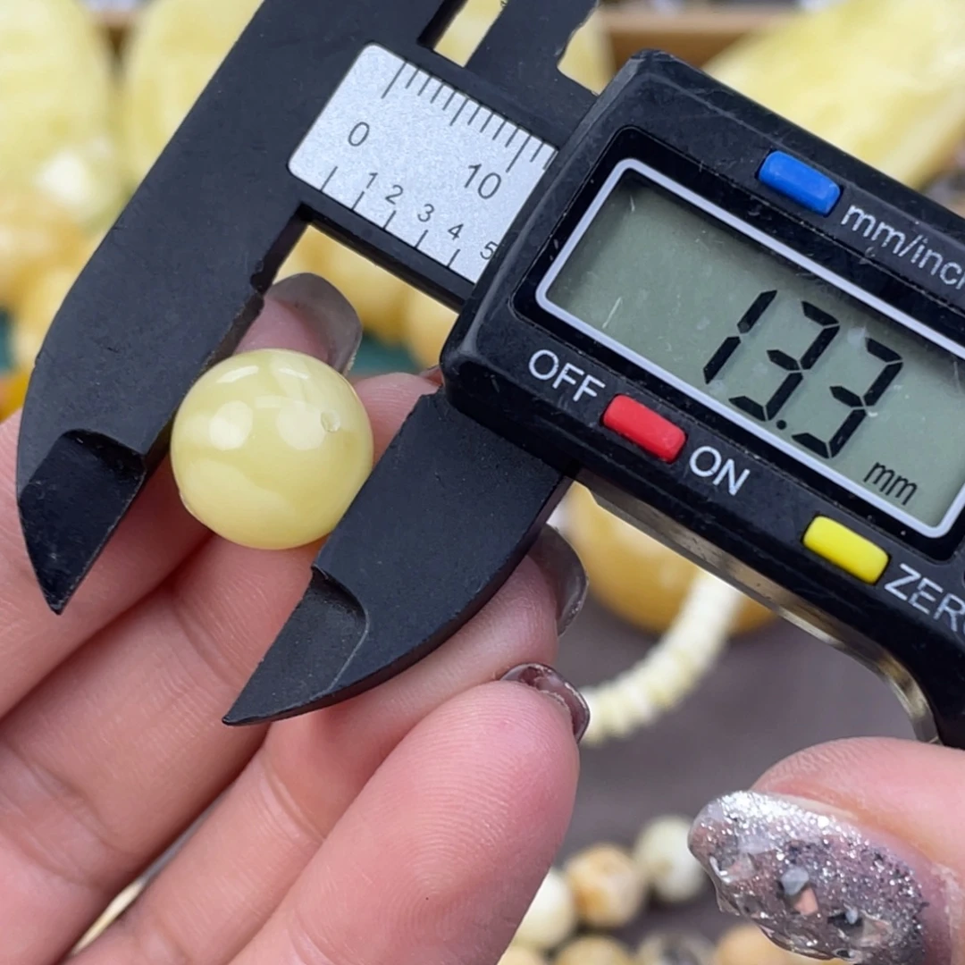 裸石琥珀未镶嵌蜜蜡79