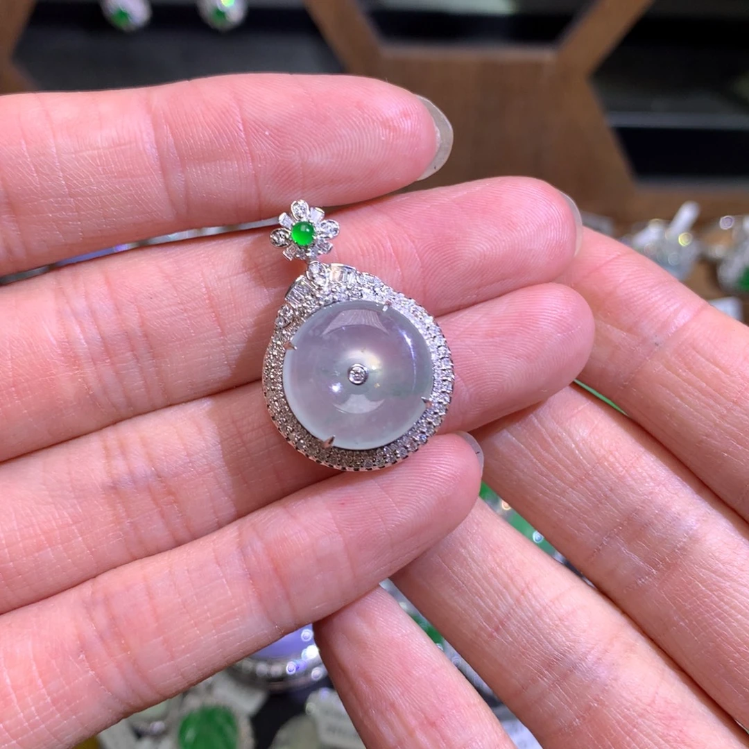 翡翠18K金镶嵌吊坠(不含链)