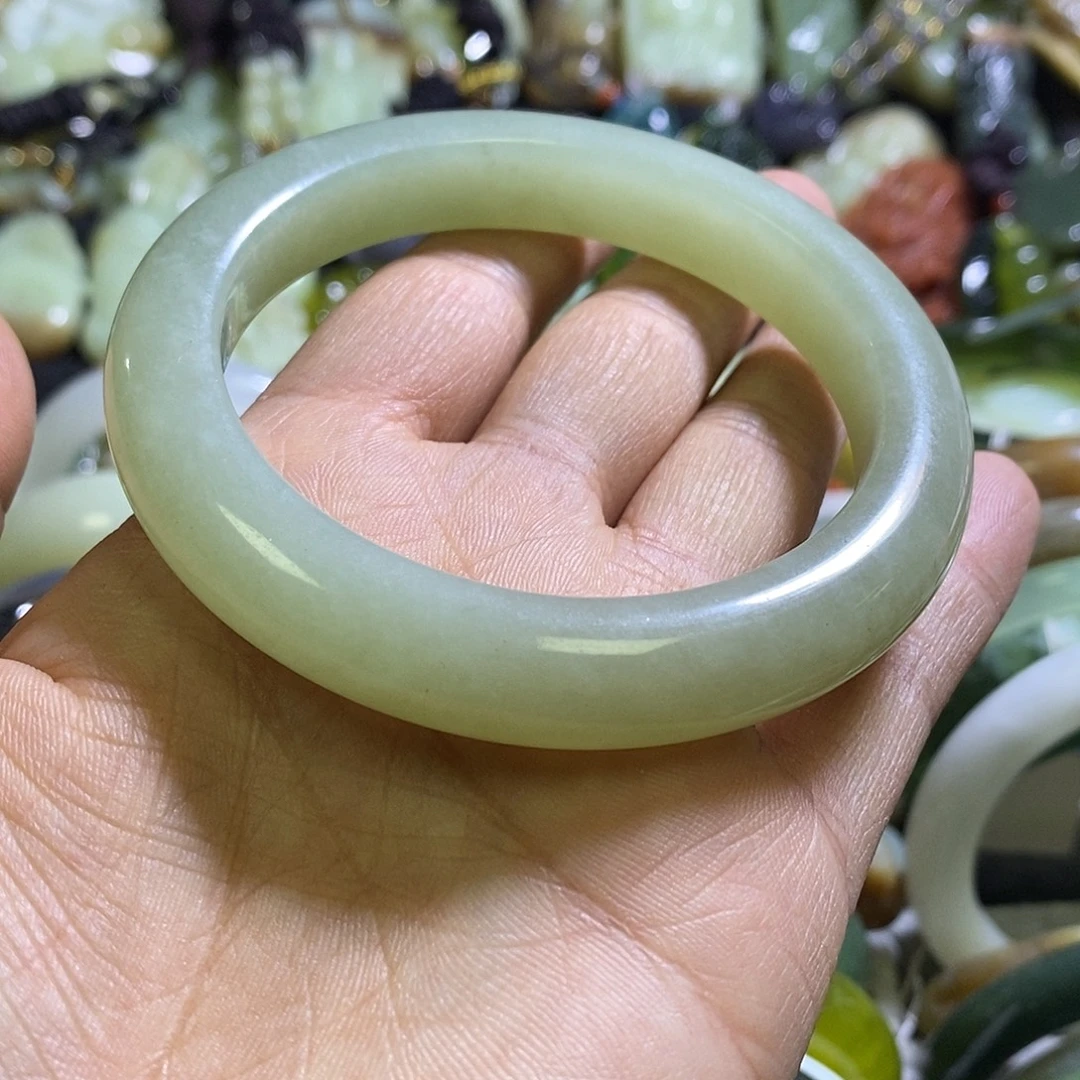 岫玉未镶嵌手镯60口径