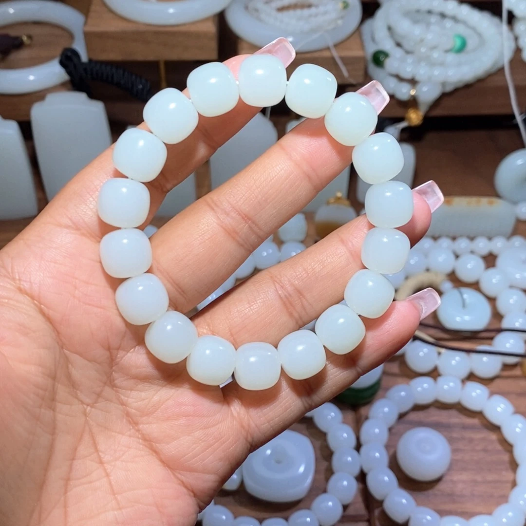 未镶嵌手链和田玉L*