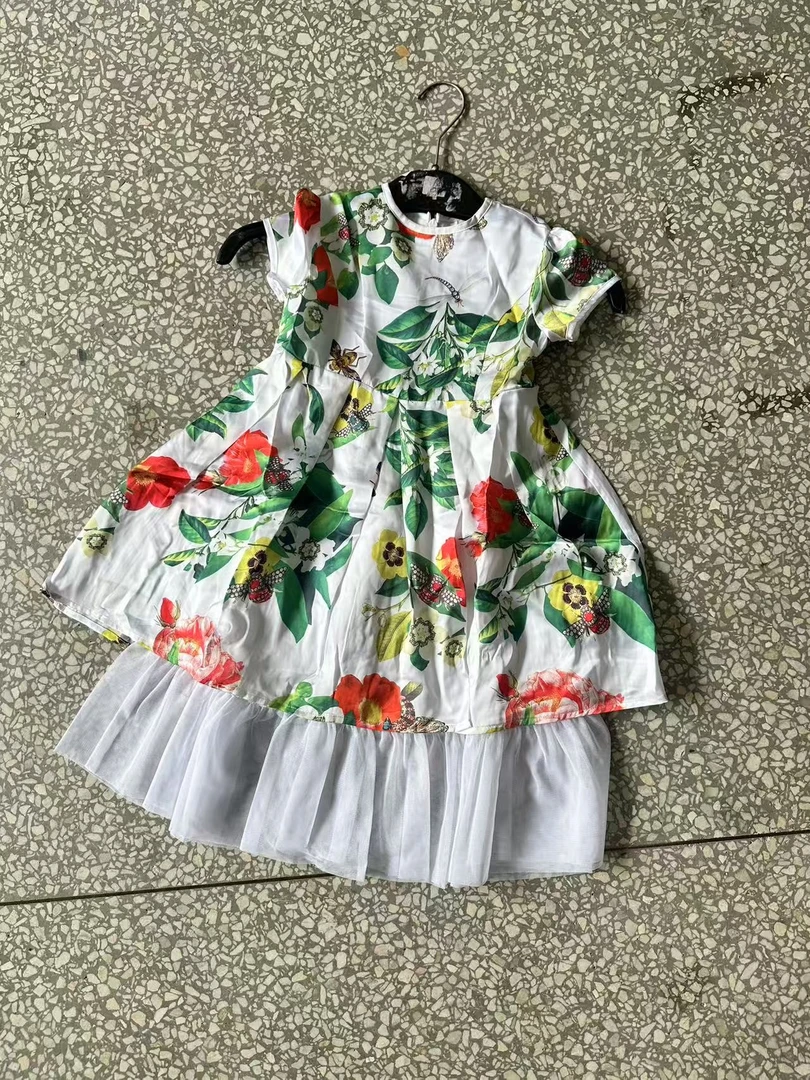 《兵哥外贸》白底花卉图案连衣裙 发一条