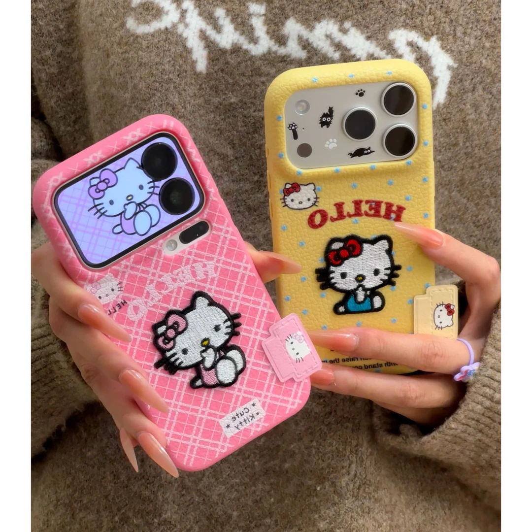 欧克里里刺绣Kitty标签适用苹果17/16手机壳华为vivo小米15oppo套