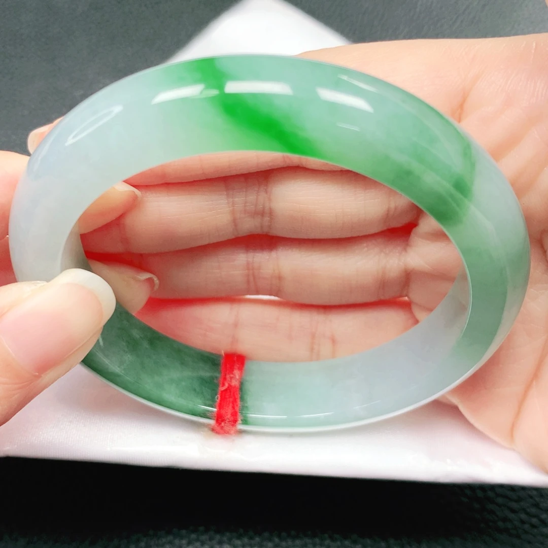 翡翠未镶嵌手镯58圈