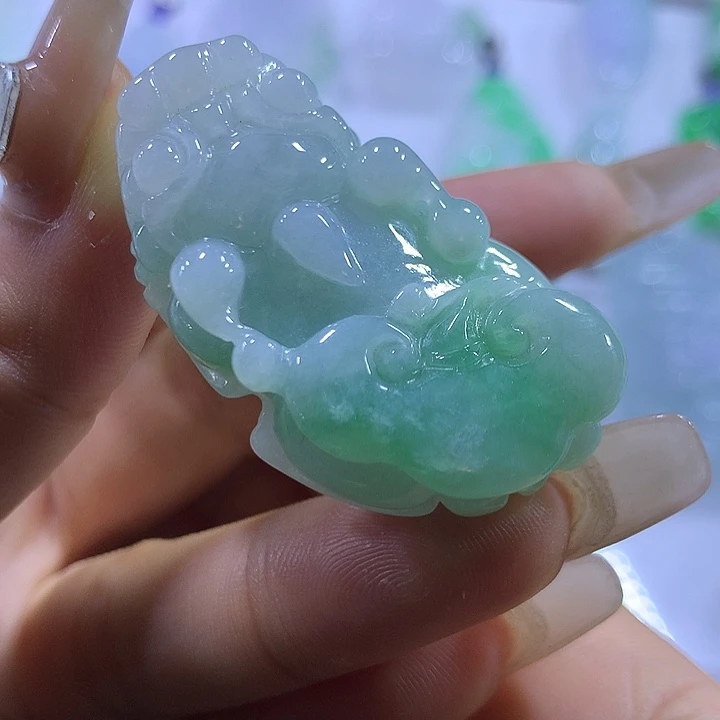 翡翠未镶嵌颈饰天然翡翠A货吊坠