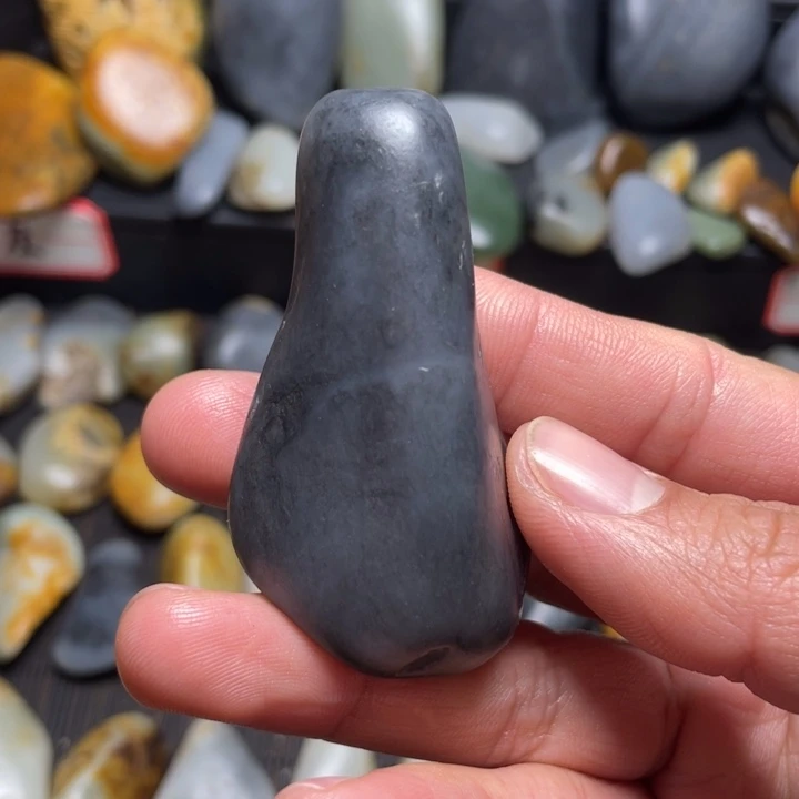 和田玉未镶嵌把件110