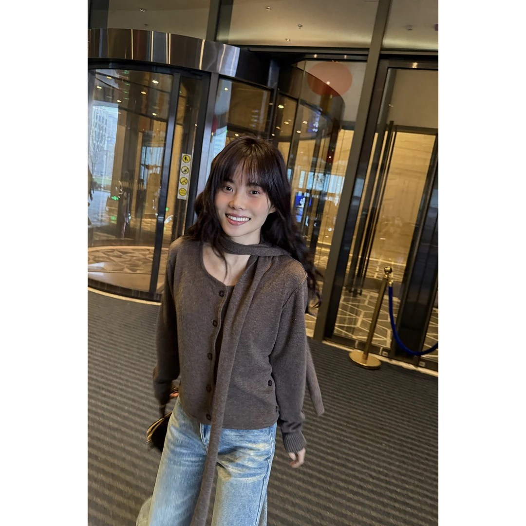 井迪儿【杏仁咖啡】30%羊毛美拉德咖色秋冬针织开衫飘带针织毛衣