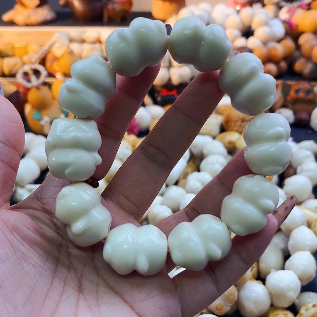 菩提根/象牙果手串猪猪