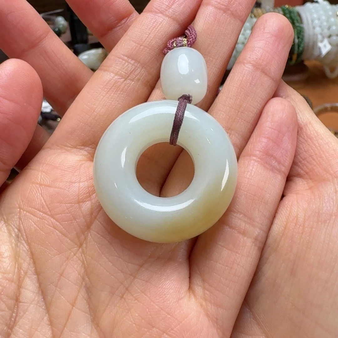 和田玉（糖玉）未镶嵌手链