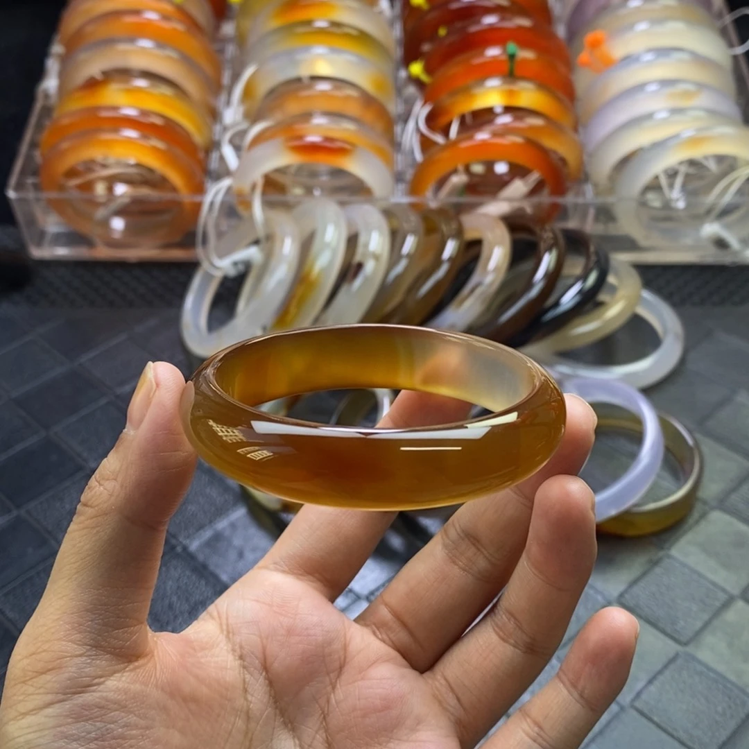 手镯玛瑙/玉髓未镶嵌