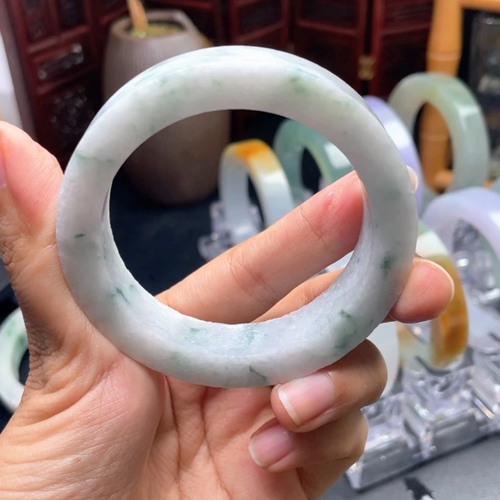 定制翡翠福利镯未镶嵌