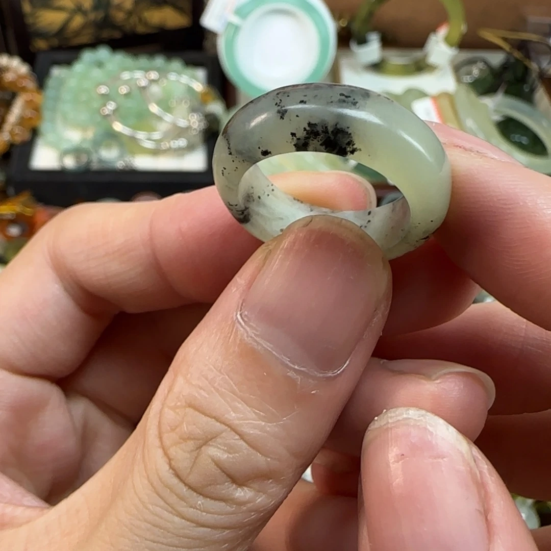 蛇纹石玉未镶嵌戒指16码