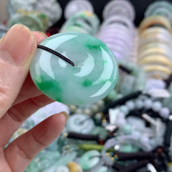 翡翠颈饰未镶嵌花***吊坠