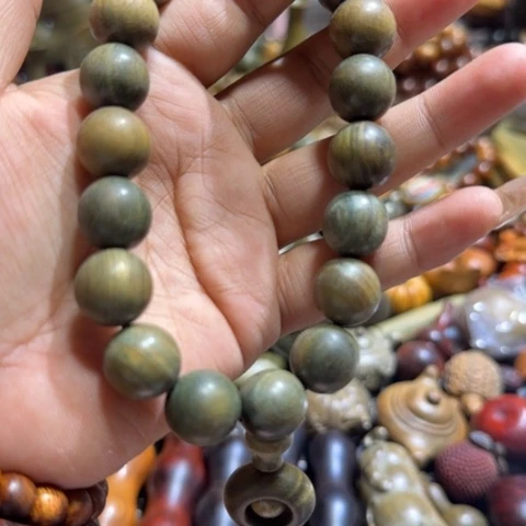 维腊木（绿檀）炫****?