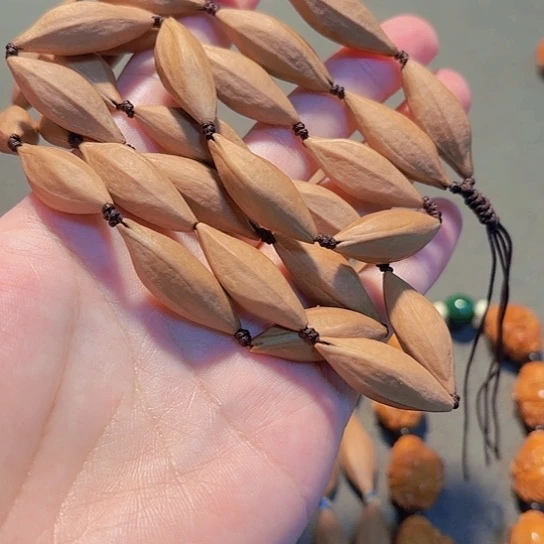 樂***斗1.1小柳叶脖挂30粒款