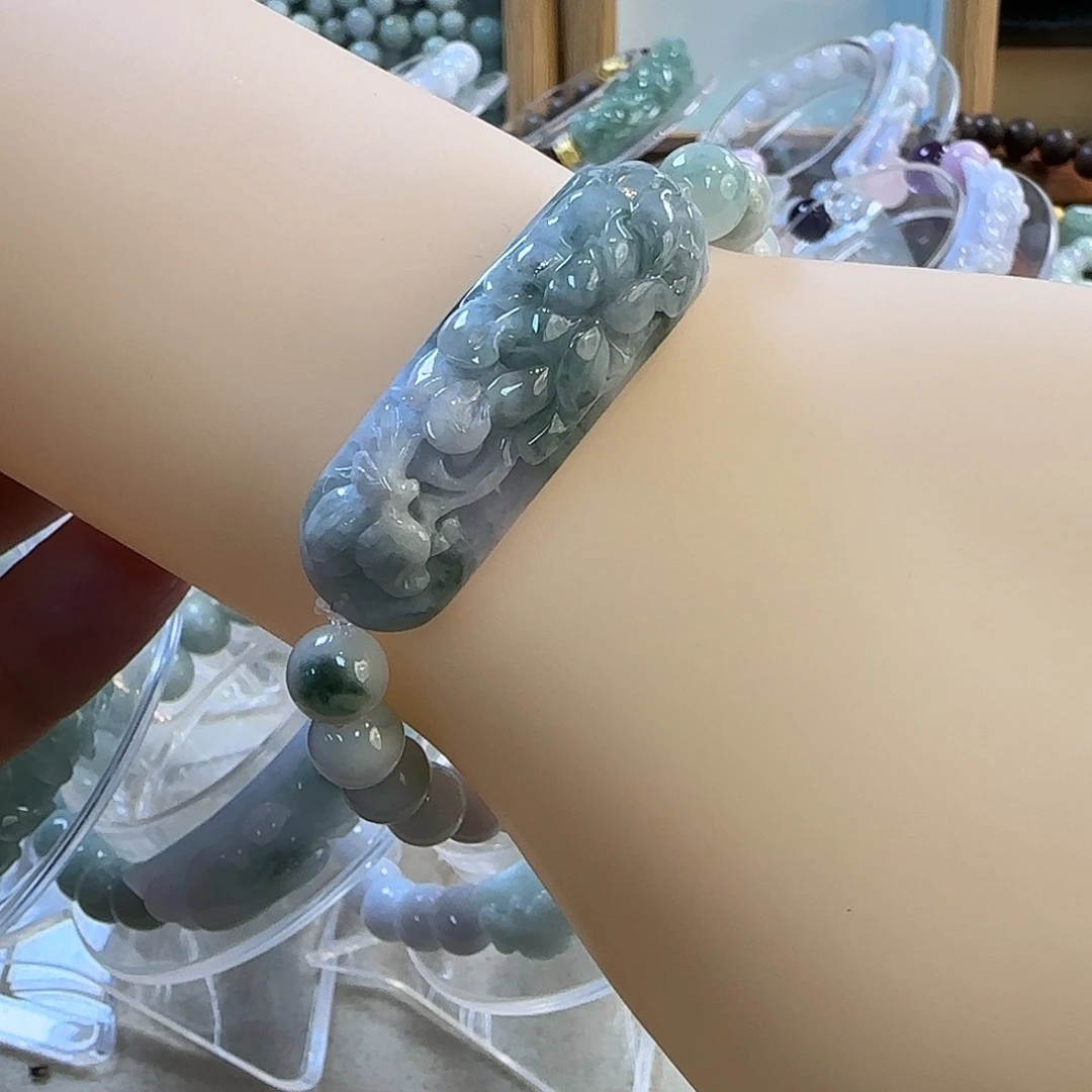 颈饰未镶嵌翡翠手牌