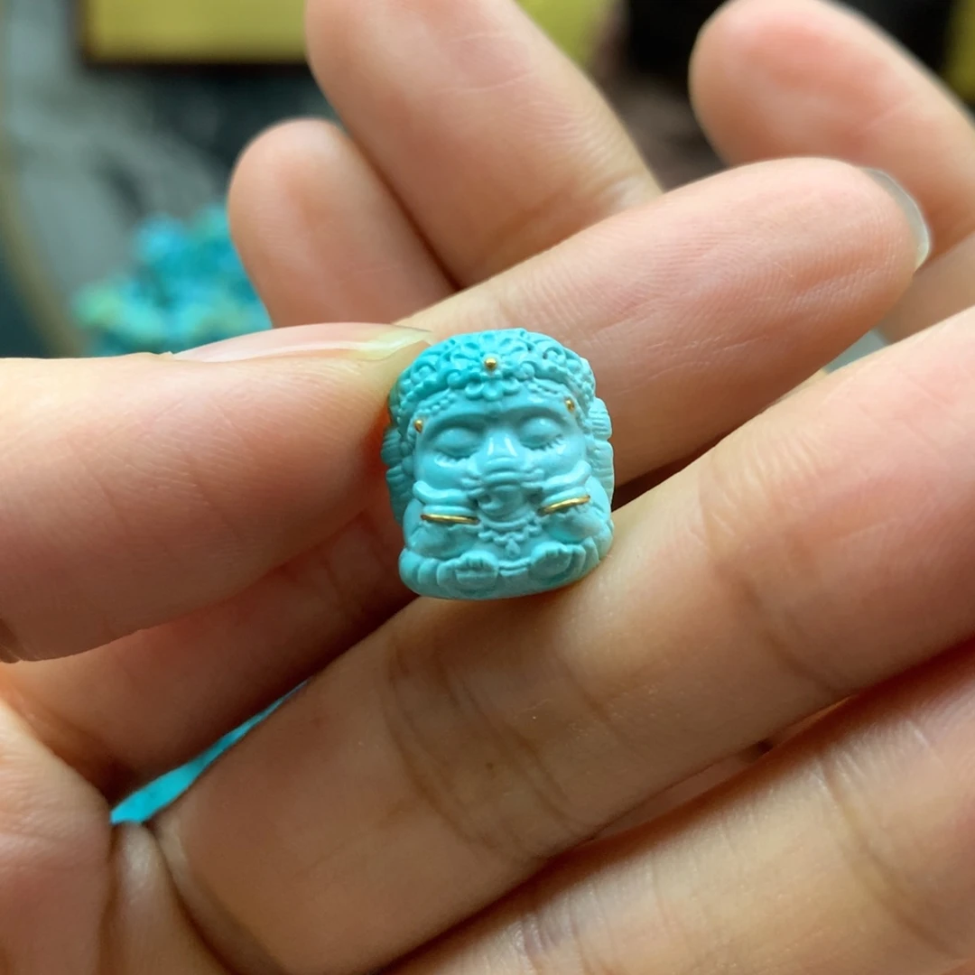 绿松石配饰未镶嵌