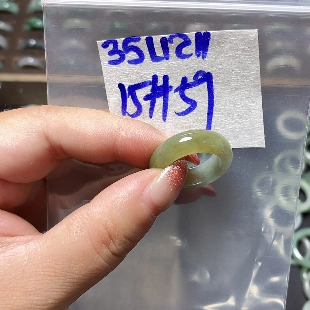 未镶嵌定制翡翠翡翠